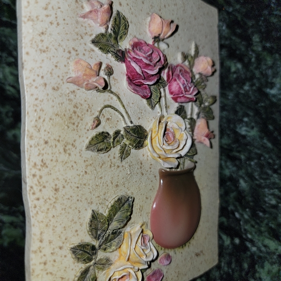 BLUM 3-D Roses in vase wall art - Picture 2 of 4